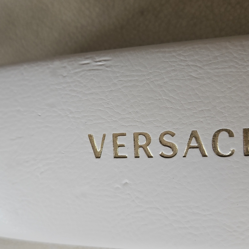 Versace Women's Reading Glasses - Picture 11 of 11